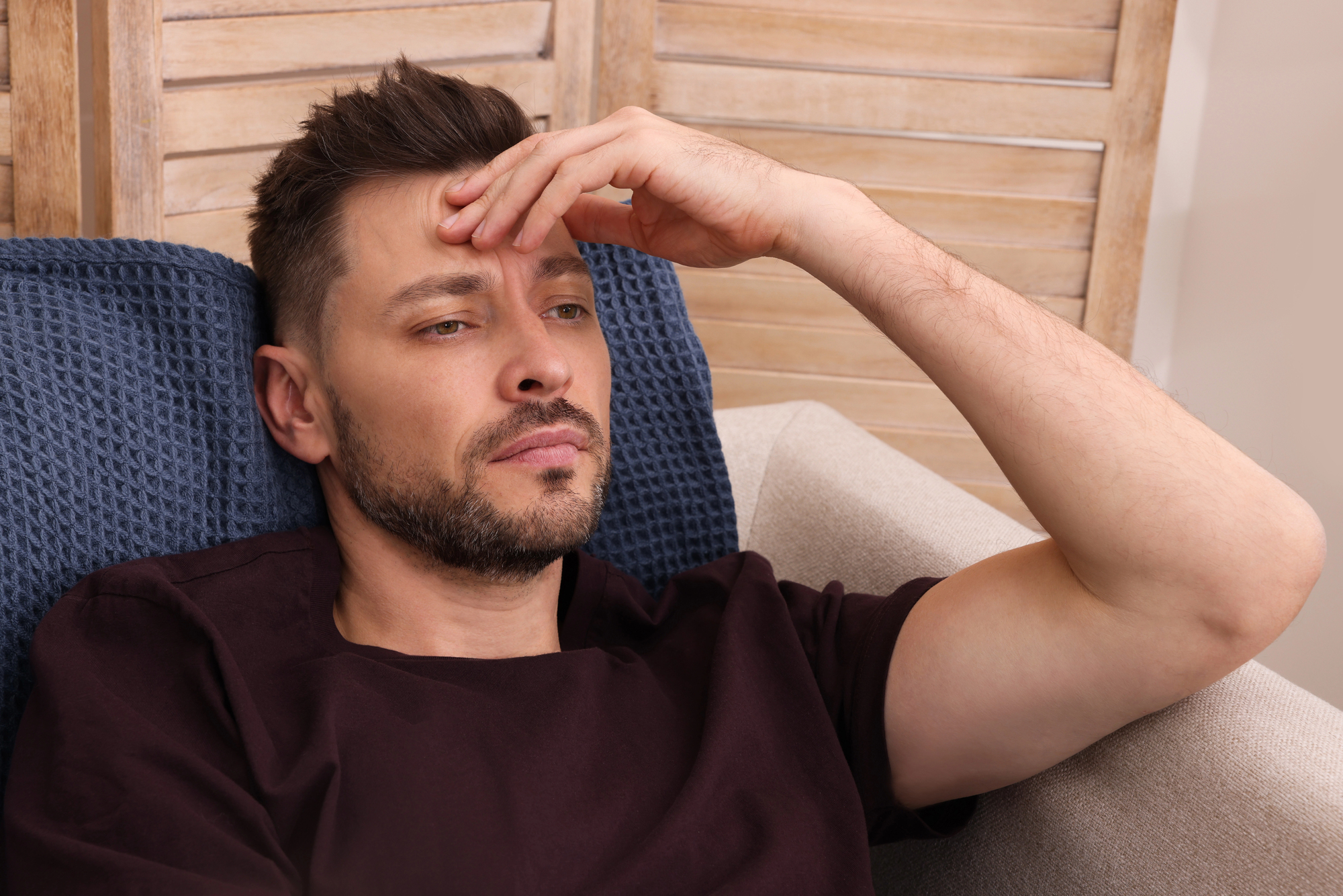 Dlaczego niedojrzały mężczyzna używa ciszy jako narzędzia kontroli?